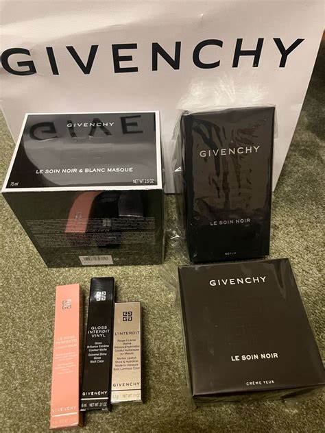 「givenchy 福袋」の検索結果 